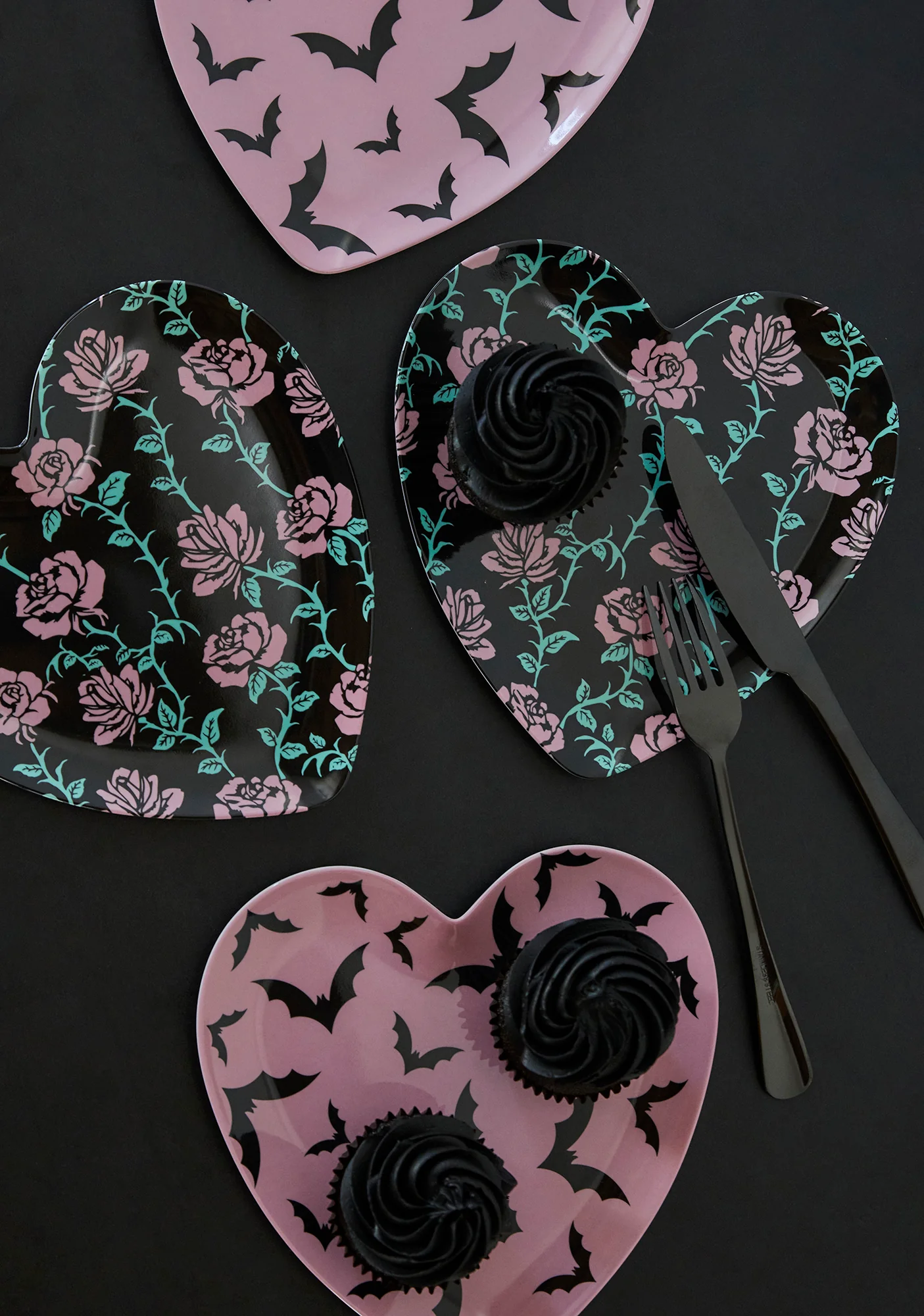 Bat Behavior Heart Plate Set - Image 5