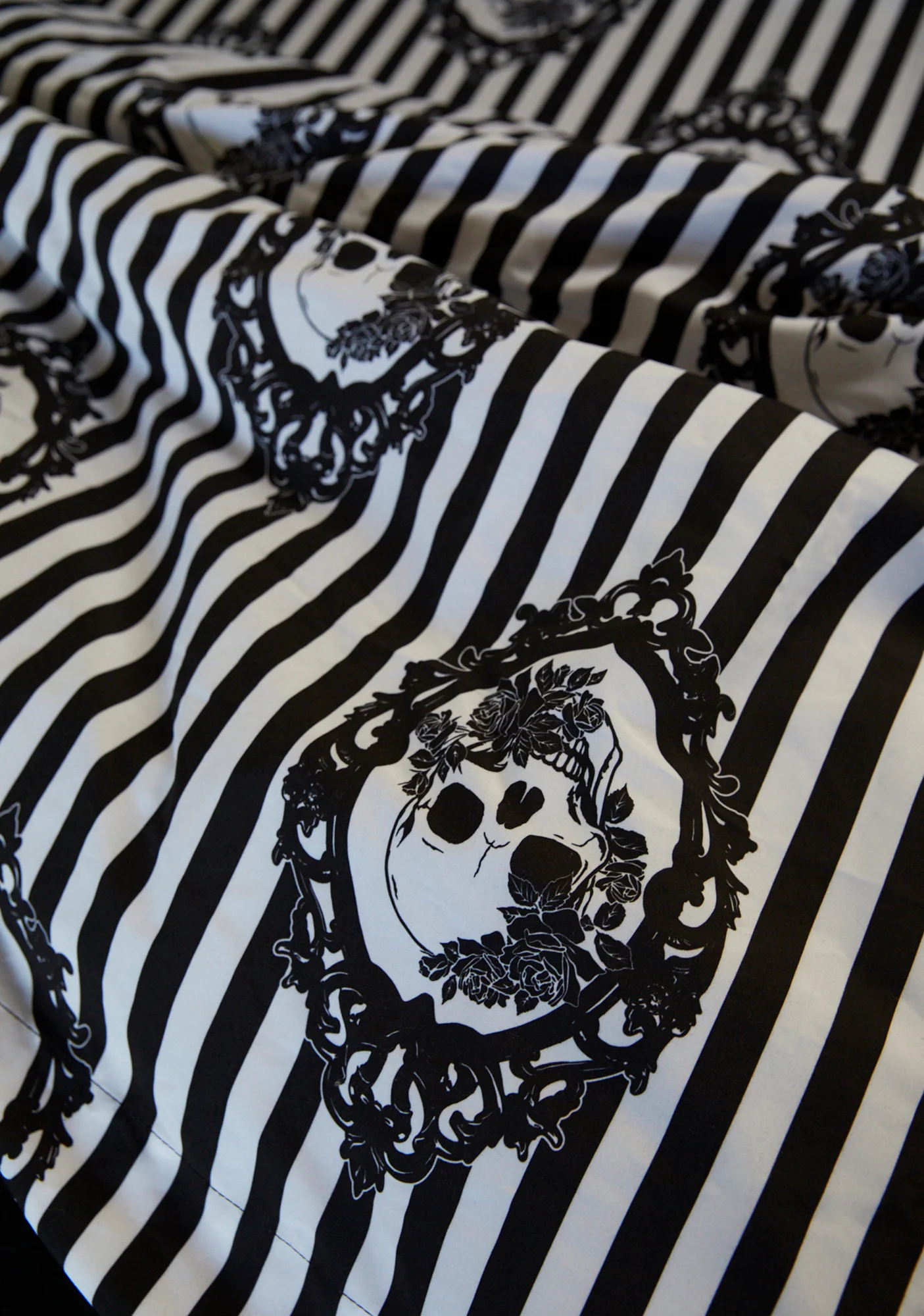 Pretty Portrait Sheet Set - Image 3