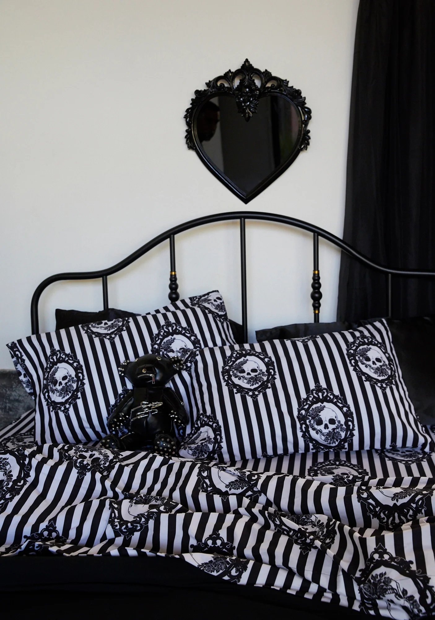 Pretty Portrait Sheet Set - Image 8